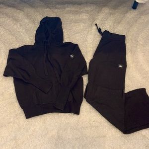 Only worn once - brown cashmere all set